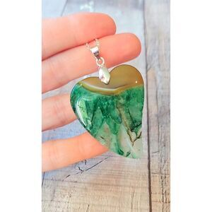 Druzy Dragons Vein Agate Heart Necklace Green & Yellow